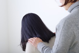 8年間不登校だった娘。「世の中でいいと言われていることは全部試した」必死だった母親が犯していた、たった一つのミスとは