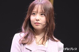 乃木坂46佐藤璃果、デコルテ輝く卒業ドレス姿披露「プリンセスみたい」「シルエット綺麗」と反響