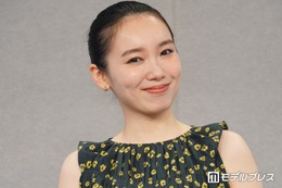 飯豊まりえ、夫・高橋一生との共演裏話明かす「1期の時から変わらずに」岸辺露伴シリーズで初の主人公【泉京香は黙らない】 画像