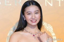 Koki,、美くびれ際立つヘソ出しトップス姿「ラインが綺麗すぎる」「スタイル良くて憧れる」の声