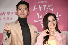 「愛の不時着」ヒョンビン＆ソン・イェジン夫妻、結婚4周年で腕組みウエディングショット公開「美しすぎる2人」「福眼」の声 画像