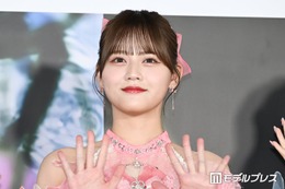 ＝LOVE高松瞳、圧巻美脚スラリの真紅ミニワンピース姿披露「異次元のスタイル」「小顔すぎる」とファン絶賛 画像