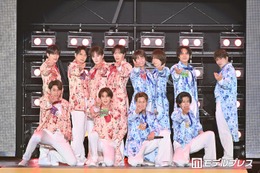 “秋元康プロデュース”SHOW-WA＆MATSURI「ヘビロテ」スタンドマイク使い本気カバー「平均年齢36歳、最年長42歳の昭和歌謡グループになっています」【関コレ2026S/S】 画像