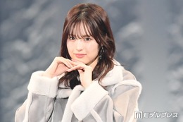 「今日好き」村谷はるな、タイトなミニトップス姿に熱視線「くびれが綺麗」「スタイル異次元」 画像