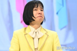 “TikTokでバズりすぎて社会現象”純烈の弟分グループ・モナキ、Zeppツアー決定 サプライズ発表に涙 画像