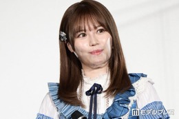 元AKB48メンバー、美脚際立つミニ丈Diorコーデに視線集中「おしゃれ」「透明感すごい」