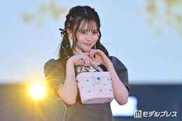 AKB48新センター・伊藤百花、美肌輝くオフショルワンピ姿披露「透明感がすごい」「天使みたい」と反響