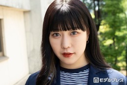 むくえな・えなぴ、バルーンミニスカから美脚際立つ「真っ直ぐで綺麗」「バランスが完璧」の声