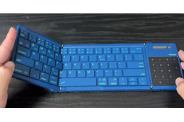 神ガジェット購入！タッチパッド搭載でお洒落なNillkin折り畳みキーボード！！