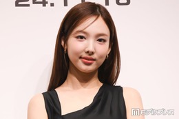 TWICEナヨン、肌見せキャミワンピ姿で抜群スタイル際立つ「デコルテ綺麗すぎる」「シンプルなのに圧倒的存在感」の声 画像