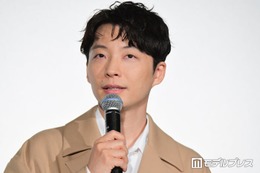 星野源、印象ガラリなヒゲショット公開「ワイルドでかっこいい」「一瞬誰かと」と話題 画像