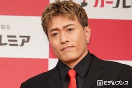 GENERATIONS中務裕太、鍛え抜かれた圧巻の肉体美公開「彫刻みたい」「完璧な逆三角形」と反響