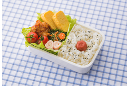 朝慌ててお弁当を作ったら…→蓋をあけた瞬間「なんでこんな形…？」思わず笑った状況とは 画像