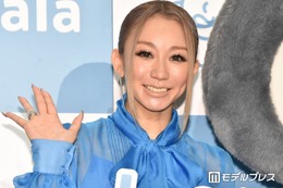 倖田來未、13歳息子との母の日2ショット披露に反響「息子さん背が高い」「絵になる親子」 画像