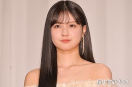 元乃木坂46中村麗乃、美肌輝くノースリコーデでディズニー満喫「スタイルレベチ」「オーラ隠せてない」と反響 画像