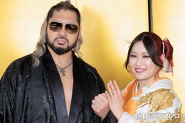 プロレスラーのイヨ・スカイ＆NARAKU選手、結婚発表 “日本人で初”夫婦でWWE所属に プロポーズの言葉・公表理由に言及