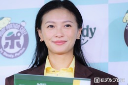 榮倉奈々、小学生の時から“大好き”なキャラと対面「奈々さんって呼ぶんですね」 画像