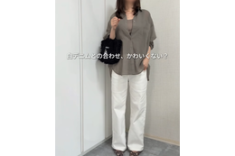 GU【シアーシャツ】、大人は何色がいい？腕やお腹をカバーしながら涼しくて軽い、初夏の羽織りの最適解【40代の毎日コーデ】
