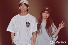 「今日好き」ゆいはるカップル、交際4周年記念報告 密着2ショットに「美男美女で目の保養」「手添えてるのキュン」の声 画像