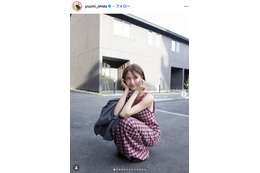 志田友美、20歳差の母親と“腹筋チャレンジ”公開「美人遺伝子強い」「姉妹みたい」と反響