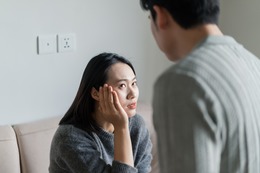 「お金のことを考えると離婚できない」高給取りの夫から25年間いじめ抜かれ、子どもたちは「パパはママに優しくないよね」と背中をさすってくれるけれど、先が見えなくて辛すぎる。どうすればいいの？