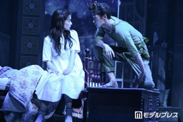 Snow Man渡辺翔太＆芳根京子、トップアイドルの“証”と確かな演技力の応酬 フライングにダンス…目離せぬステージ【「ウェンディ＆ピーターパン」ゲネプロレポ】 画像