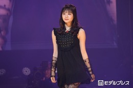 「今日好き」代田萌花（もか）、ミニ丈ワンピ×レースタイツで美脚スラリ「スタイル抜群」「いつもと雰囲気違う」と反響【学生ランウェイ名古屋】 画像