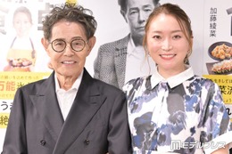 加藤綾菜、夫・加藤茶との結婚15周年でウエディングショット公開「もう15年だなんてびっくり」「大人なウエディング姿が素敵」の声 画像