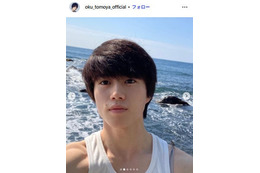 奥智哉「君夏」オフショットで「みなしょー」再現 背景の“共通点”が話題「声出た」「最高にエモい」