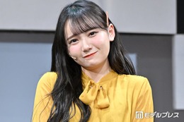 ≠MEメンバー、白ノースリワンピの夏コーデ披露「圧倒的透明感」「夏の天使」と反響 画像
