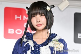 あの、フリルのミニスカからほっそり美脚スラリ「完璧スタイル」「脚長すぎる」と絶賛の声