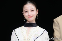 橋本環奈、山崎賢人は「信に似ている」人柄を絶賛 関係性を家族に例えるなら？「一番年下なんですけど…」【「キングダム」シネマコンサート】