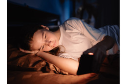 疲れているのに寝つけない、頭が休まらない…そんな日々のモヤモヤを整える「夜のAI習慣」って？【脳科学者がくわしく解説】