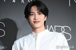 志尊淳「結婚会見みたい（笑）」フォトセッションで戸惑い 美肌披露＆朝のこだわり明かす 画像