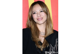 MAX・LINA「デビュー当時から似てるとよく言われてきた」美人歌手と初2ショット「双子みたい」「雰囲気そっくり」と話題 画像