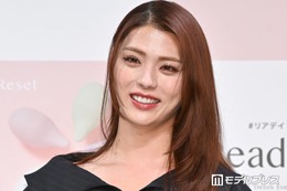 井手上漠、鮮やかな赤髪で雰囲気ガラリ「異次元の美しさ」「ミステリアスな魅力」の声 画像