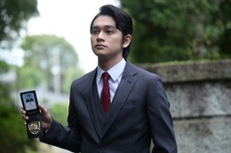 北村匠海や原嘉孝など、シェルターの女性たちに関わる人物も…吉岡里帆＆奈緒『シャドウワーク』緊迫の場面写真解禁