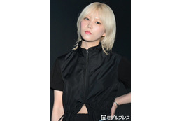 元乃木坂46川後陽菜、変形トップスから美ウエスト覗く モードな装いで魅了【TGC新潟2026】 画像