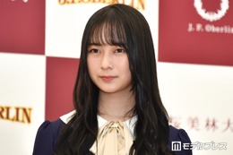 元乃木坂46鈴木絢音、美脚際立つ黒ミニワンピ姿の京都旅行ショット公開「圧倒的美少女」「美しすぎて見惚れる」の声 画像
