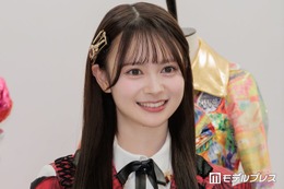 “顔面重要文化財”AKB48センター伊藤百花、白キャミ姿で美肌際立つ「透明感がすごい」「大人っぽくていつもと雰囲気違う」の声 画像