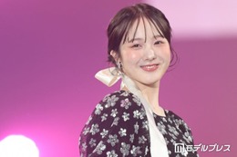 本田紗来、ノースリ＆フリルミニスカから美スタイル披露「色白で綺麗」「理想のスタイル」とファン絶賛 画像