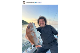 葉加瀬太郎、娘の27歳誕生日で顔出し2ショット公開「美人すぎる」「理想の父親」の声
