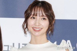 篠田麻里子「夏休みスタート」娘とのプール満喫ショット公開「一緒に楽しむ姿が素敵」「理想の親子すぎる」の声 画像