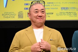 2児の父・山本圭壱、0歳長男・頑馬（がんば）くんのお宮参りショット公開「素敵」「みんないい笑顔」の声 画像