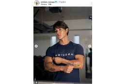 「シャッフルアイランド」しんたろう（真子心太朗）、鍛え抜かれた筋肉美公開「トレーニング姿かっこいい」「肩がすごすぎる」と反響 画像