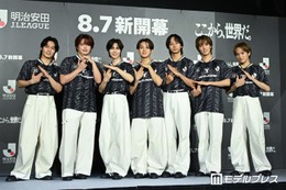 Travis Japan、東京スカイツリー点灯式登場・史上最多60種類のライティング JリーグSPアンバサダー初仕事務める