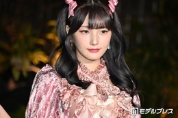 登録者数140万超美人YouTuber、色白美腕際立つノースリシャツコーデに絶賛の声「誰もが振り返る可愛さ」「透明感レベチ」と反響