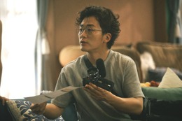 橋本環奈×チェ・ジョンヒョプ「バカンスの法則」に映画監督・松居大悟が出演　勝地涼“紺太”に密着する有名番組ディレクター役