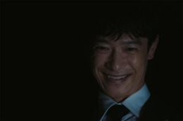 「VIVANT」乃木（堺雅人）が暗闇の中で不敵な笑み浮かべる…第14話場面写真を先行解禁 画像