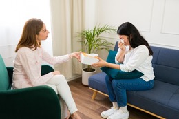 「生活費が足りない？じゃあお前はメシ抜きだな」病院に行くことも禁止され…。フルタイム妻を追い詰めた「優しそうな旦那さん」の裏の顔とは【2026お盆セレクション】